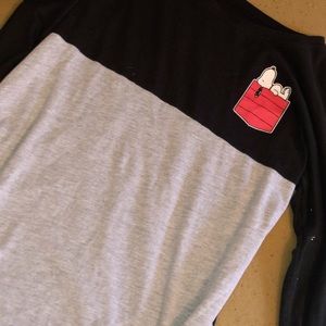 Woman’s small peanuts long sleeve shirt